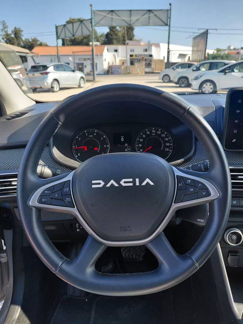 dacia-sandero-2023-gasolina-999cc