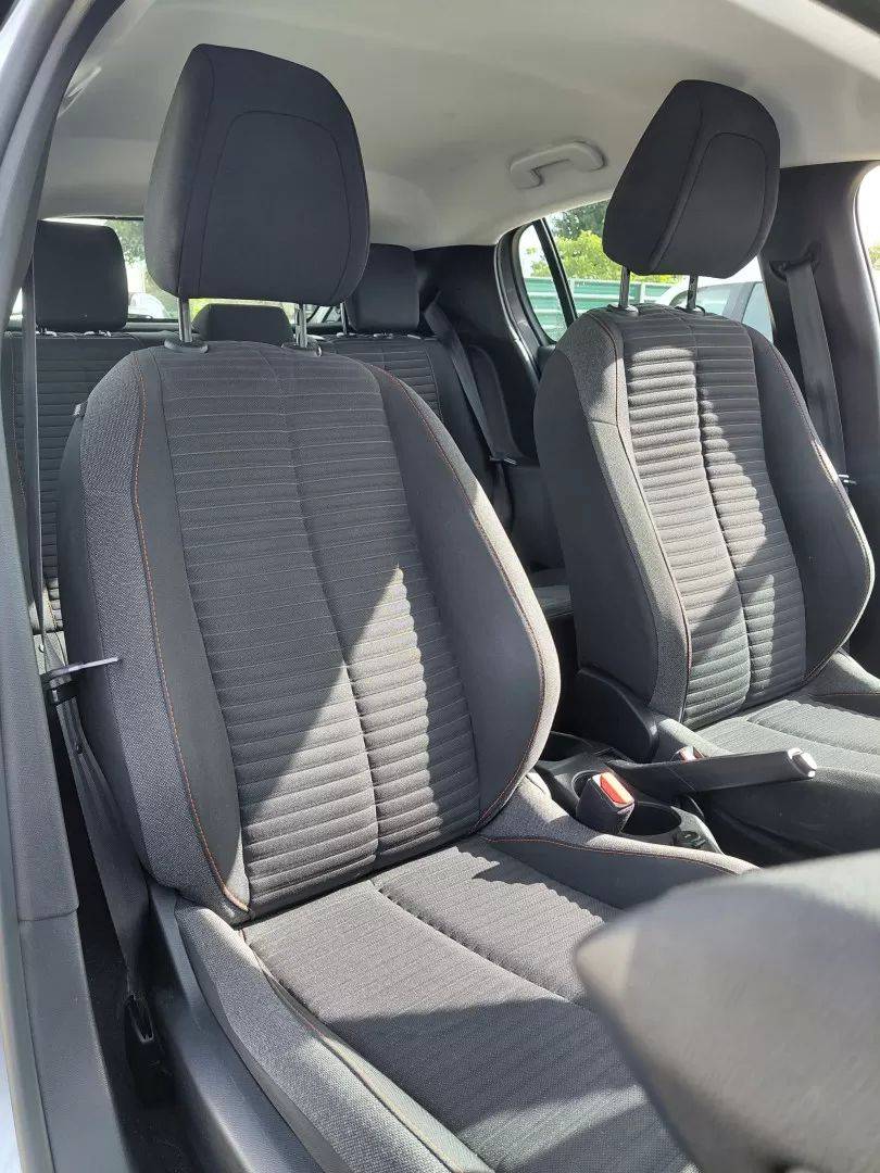 peugeot-208-2022-gasolina-1199cc