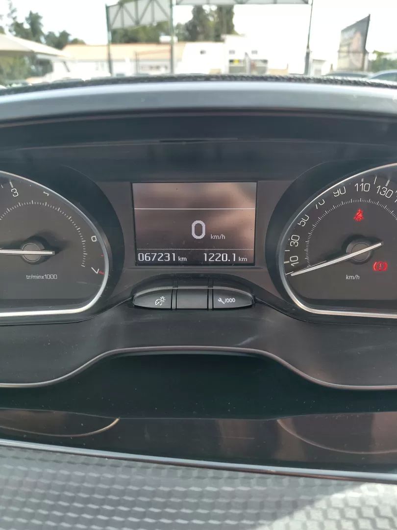 peugeot-2008-2016-gasolina-1199cc