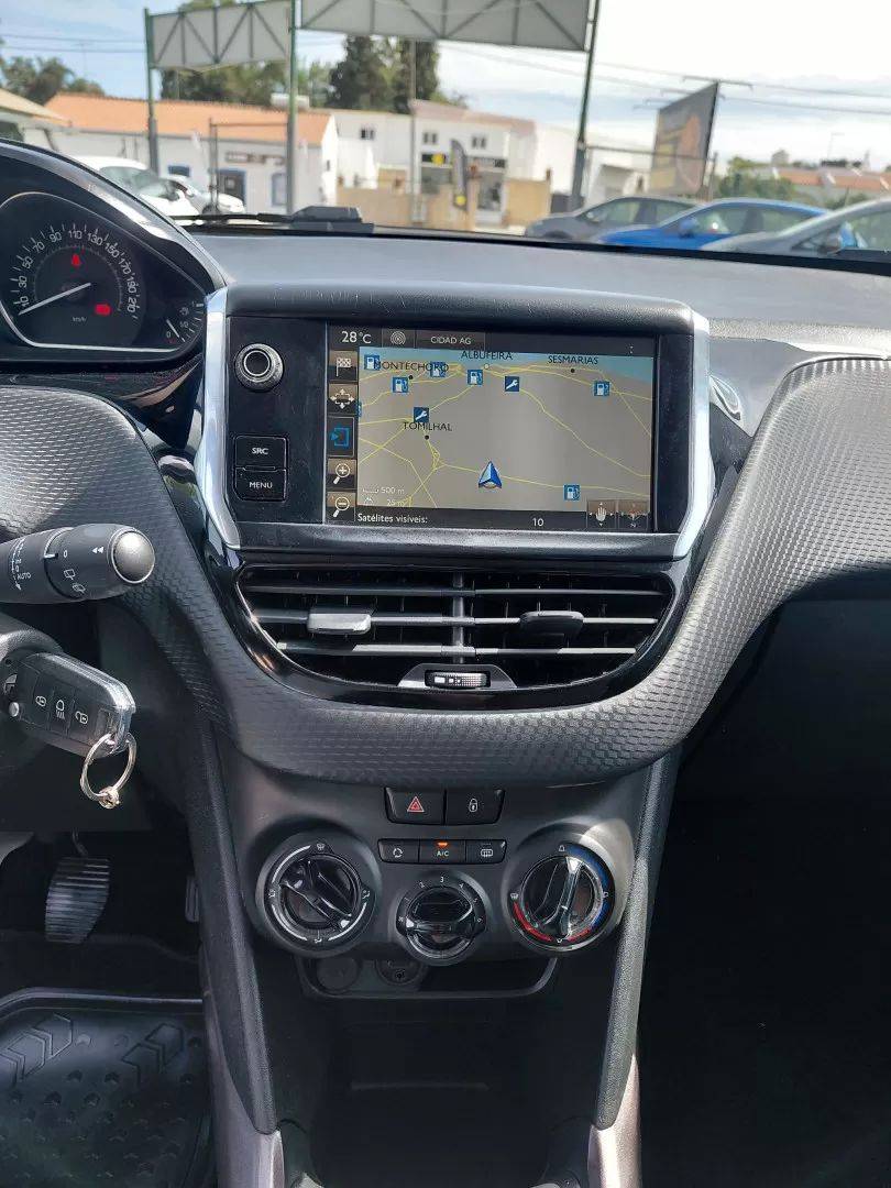 peugeot-2008-2016-gasolina-1199cc