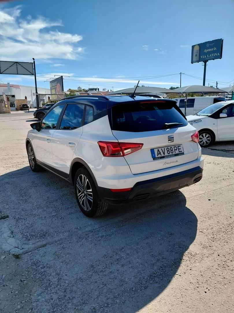 seat-arona-2022-gasolina-999cc