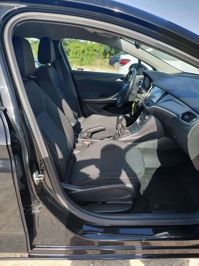 opel-astra-2017-diesel-1598cc