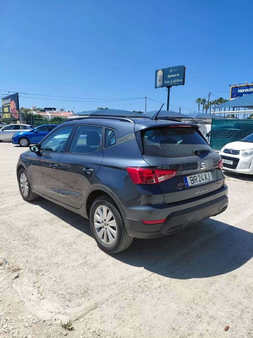seat-arona-2025-gasolina-999cc