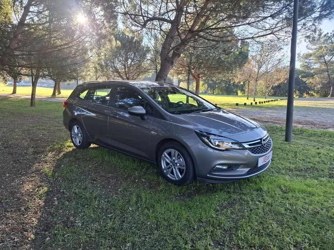 opel-astra-caravan-2017-diesel-1598cc