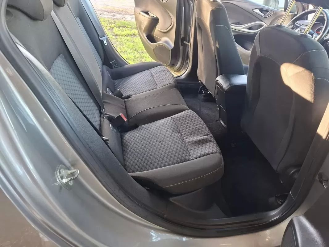 opel-astra-caravan-2017-diesel-1598cc