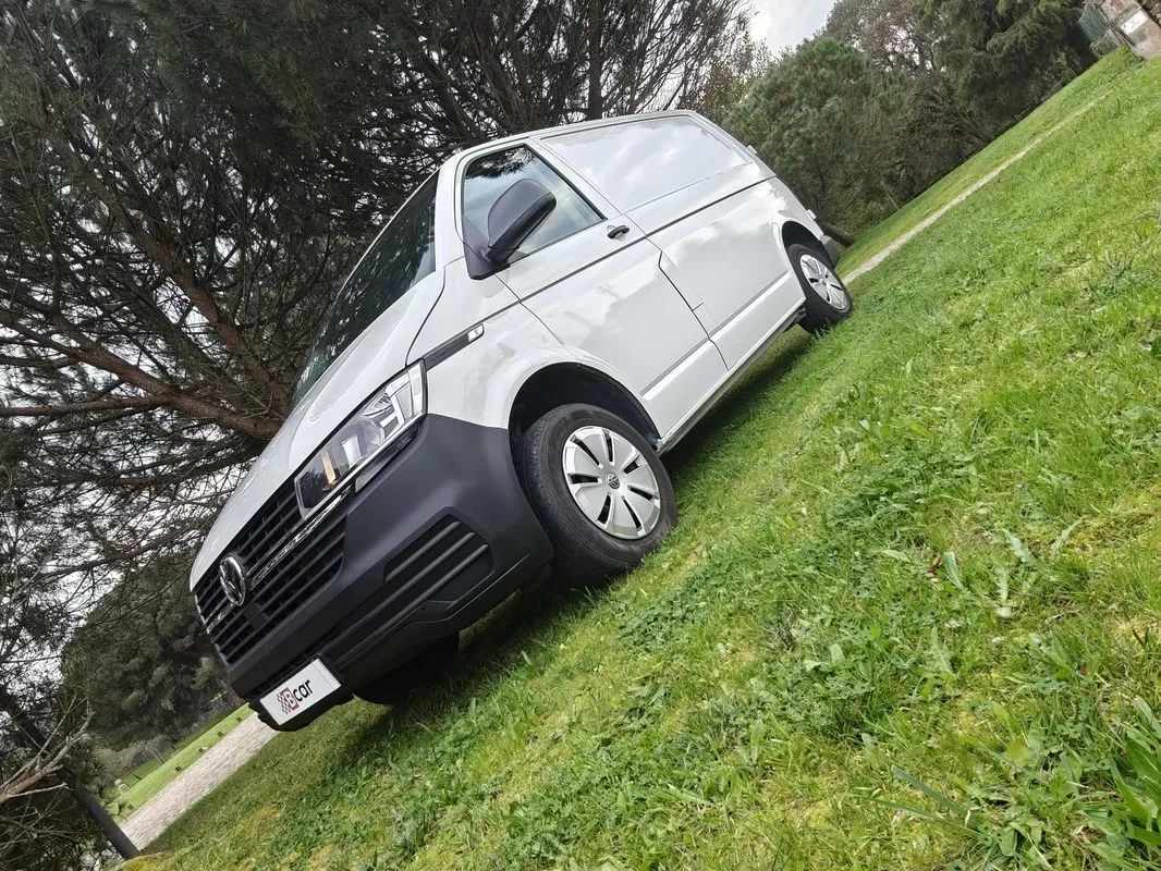 volkswagen-transporter-2023-diesel-1995cc