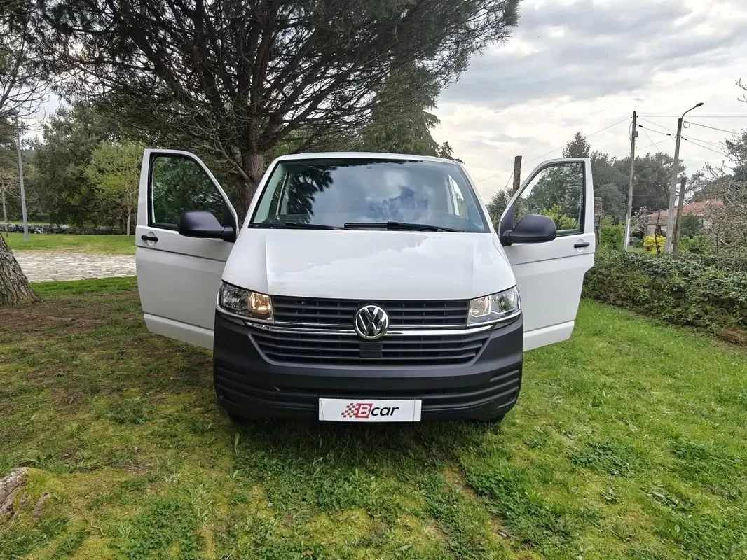 volkswagen-transporter-2023-diesel-1995cc