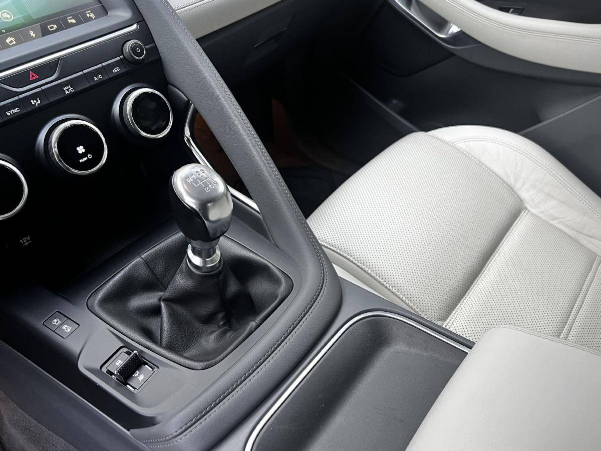 jaguar-e-pace-2018-diesel-1999cc