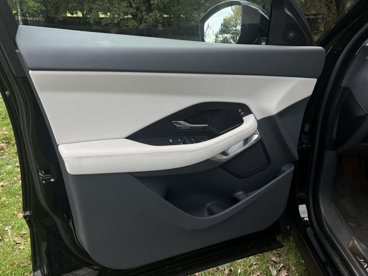 jaguar-e-pace-2018-diesel-1999cc