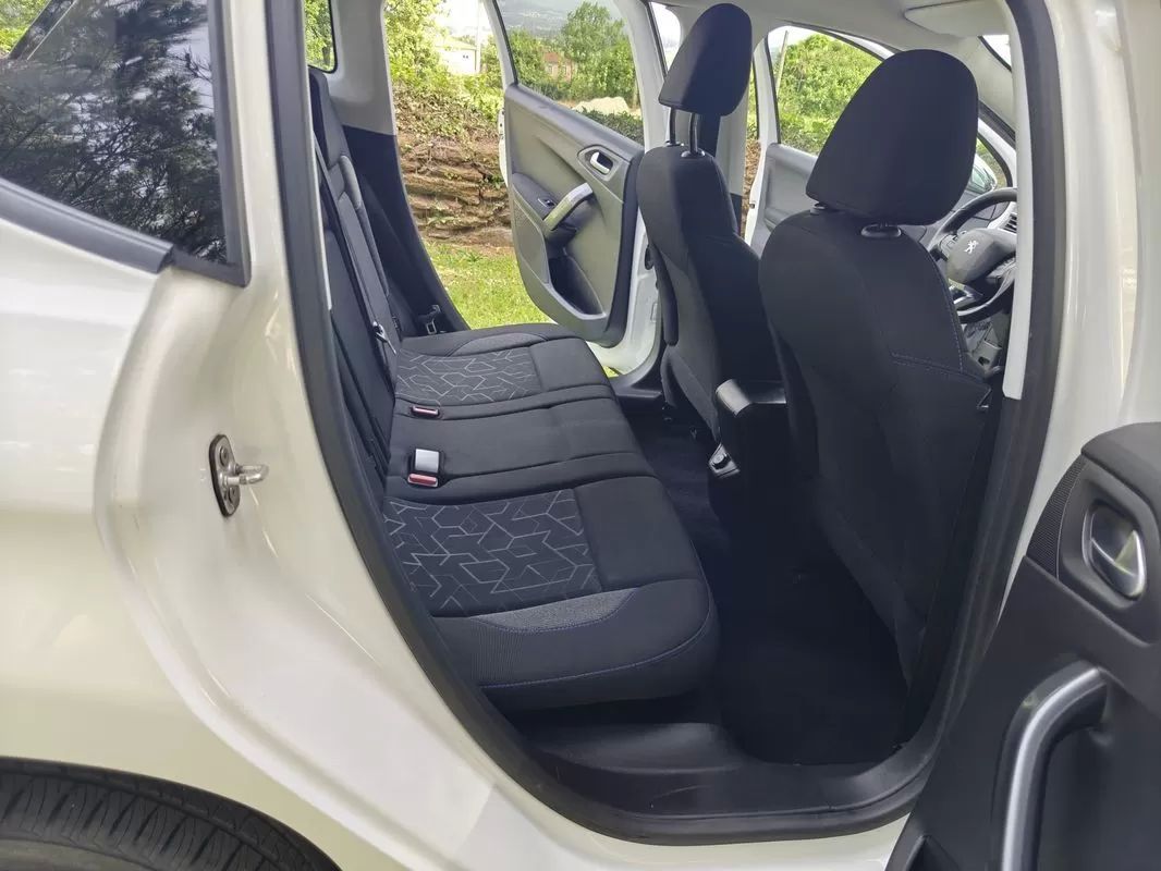 peugeot-2008-2018-gasolina-1199cc
