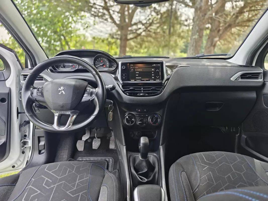 peugeot-2008-2018-gasolina-1199cc