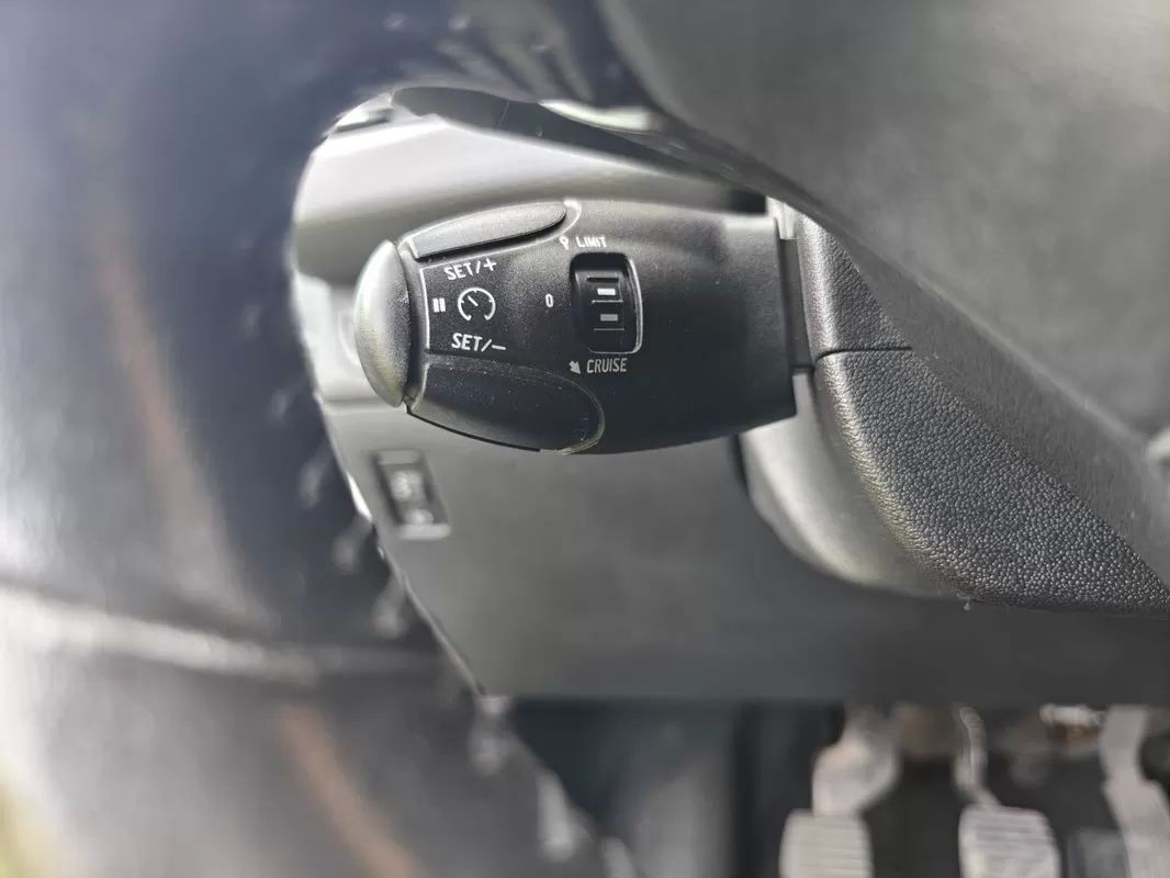 peugeot-2008-2018-gasolina-1199cc