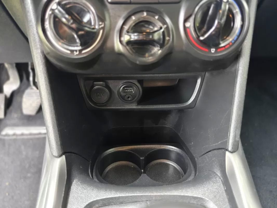 peugeot-2008-2018-gasolina-1199cc