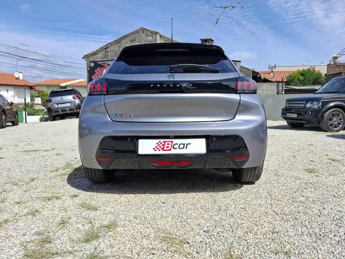 peugeot-208-2021-eletrico-500cc