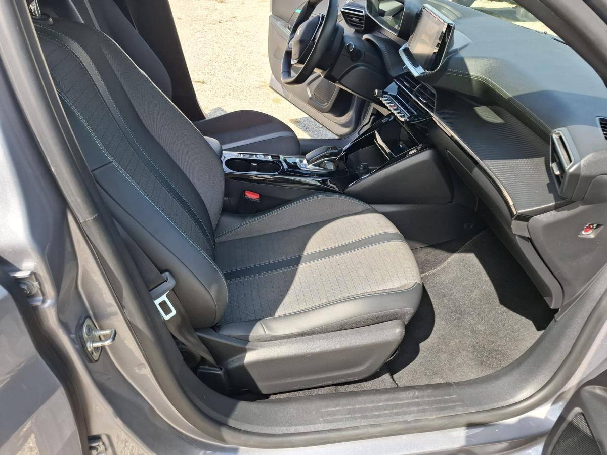peugeot-208-2021-eletrico-500cc