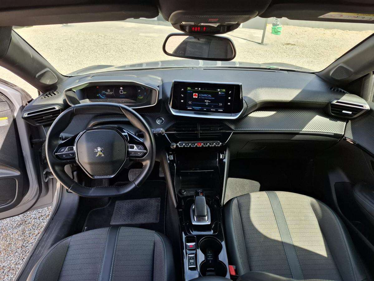 peugeot-208-2021-eletrico-500cc