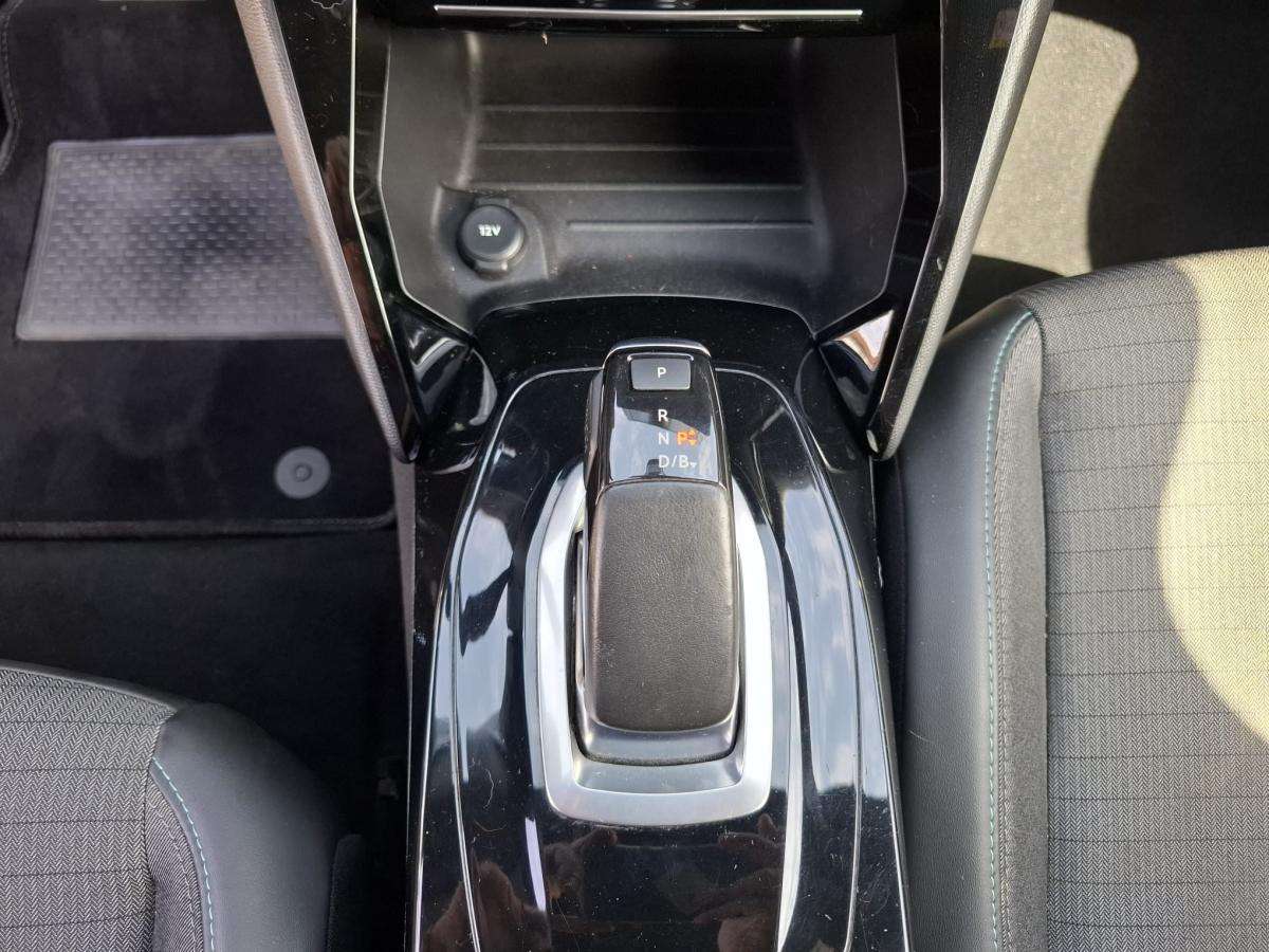 peugeot-208-2021-eletrico-500cc
