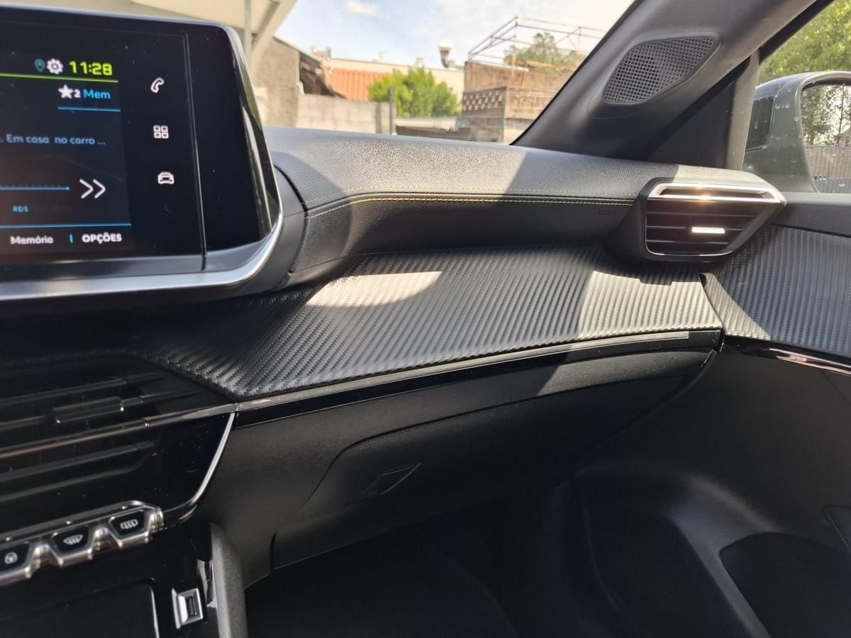 peugeot-208-2021-eletrico-500cc
