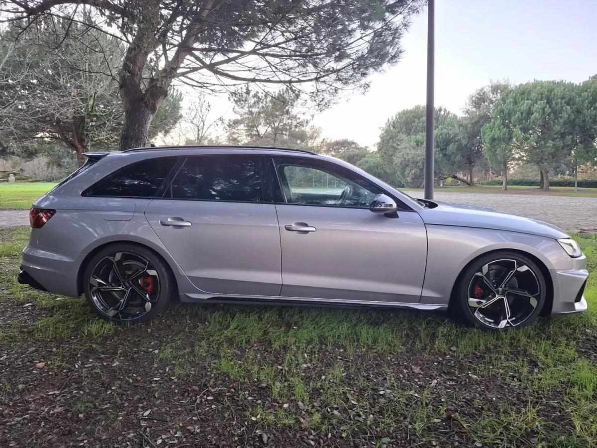 audi-a4-avant-2023-diesel-1968cc