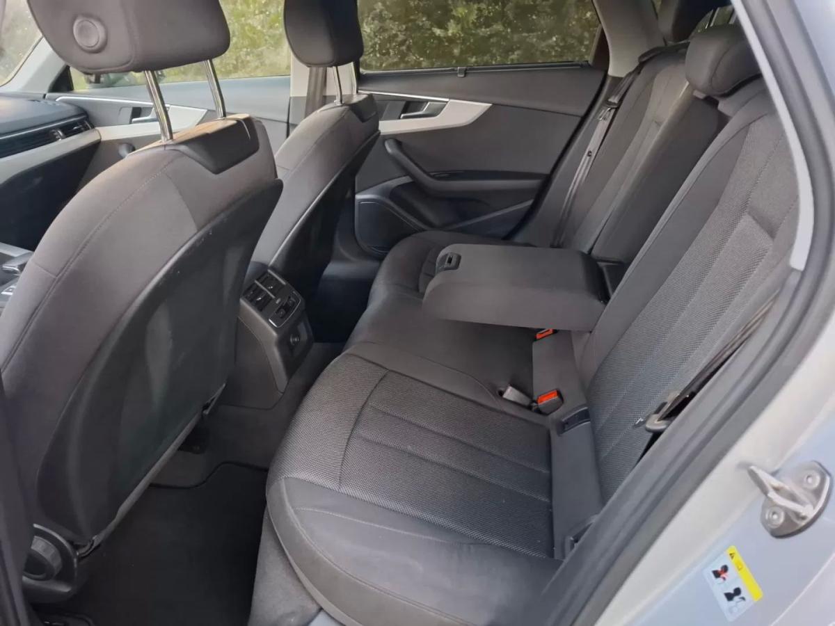 audi-a4-avant-2023-diesel-1968cc