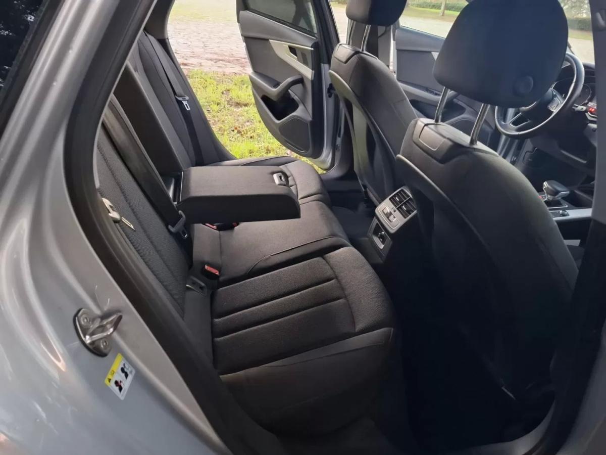 audi-a4-avant-2023-diesel-1968cc