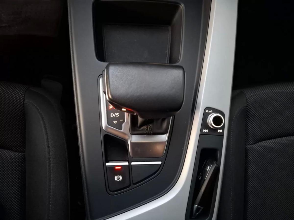 audi-a4-avant-2023-diesel-1968cc
