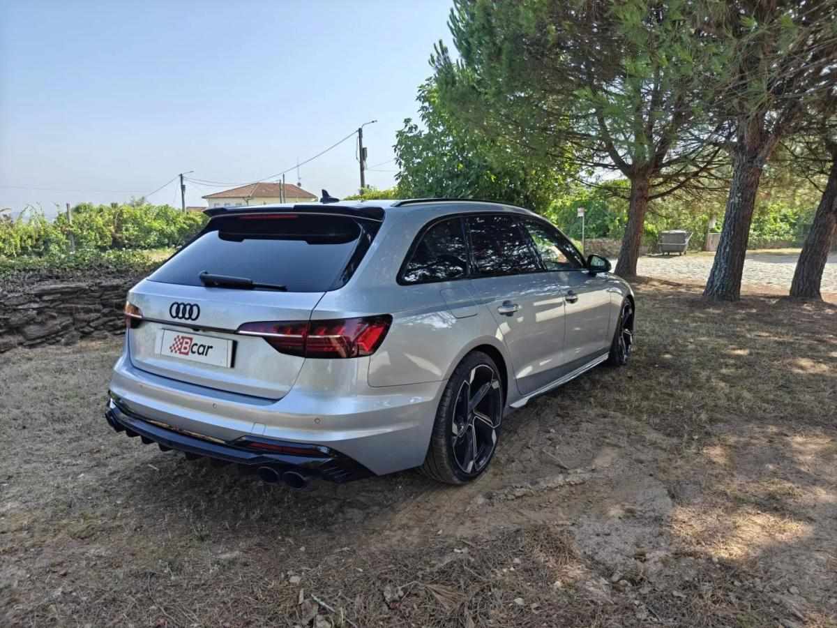 audi-a4-avant-2023-diesel-1968cc