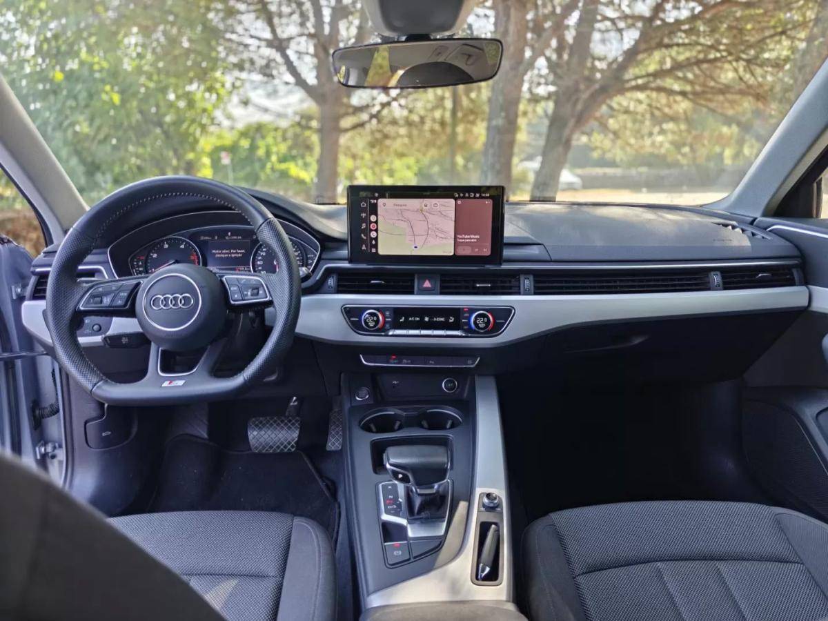 audi-a4-avant-2023-diesel-1968cc