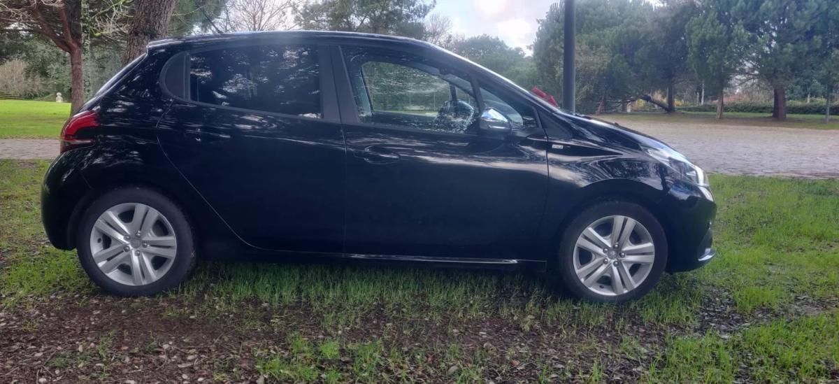 peugeot-208-2017-gasolina-1199cc