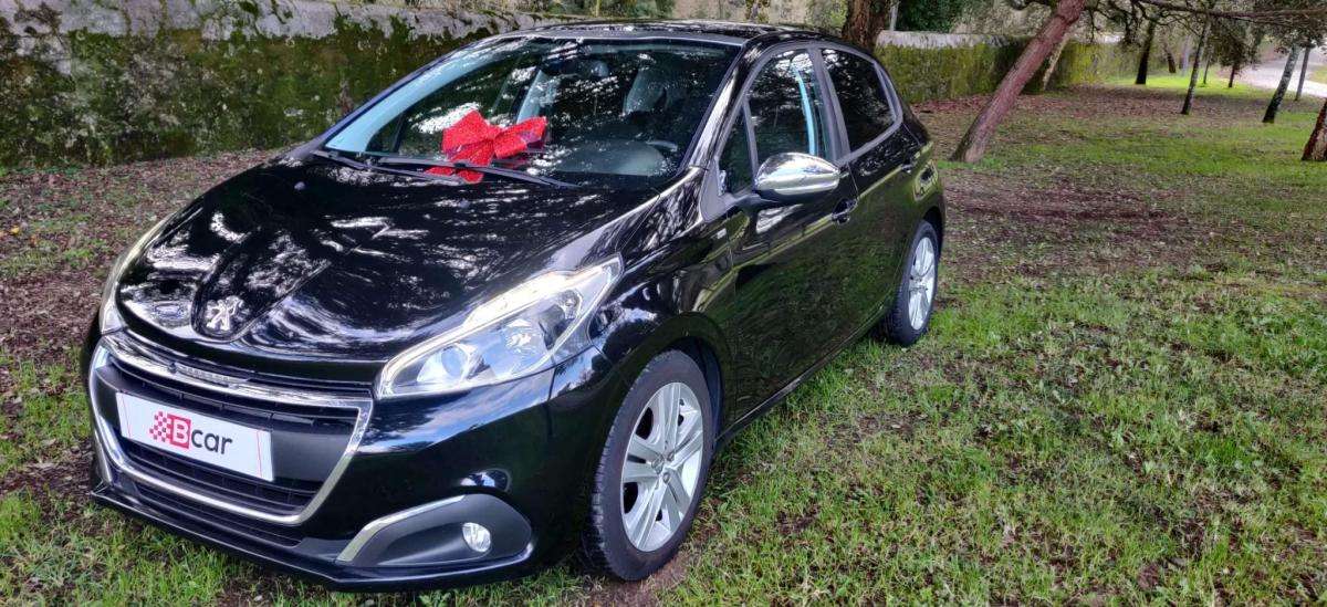 peugeot-208-2017-gasolina-1199cc