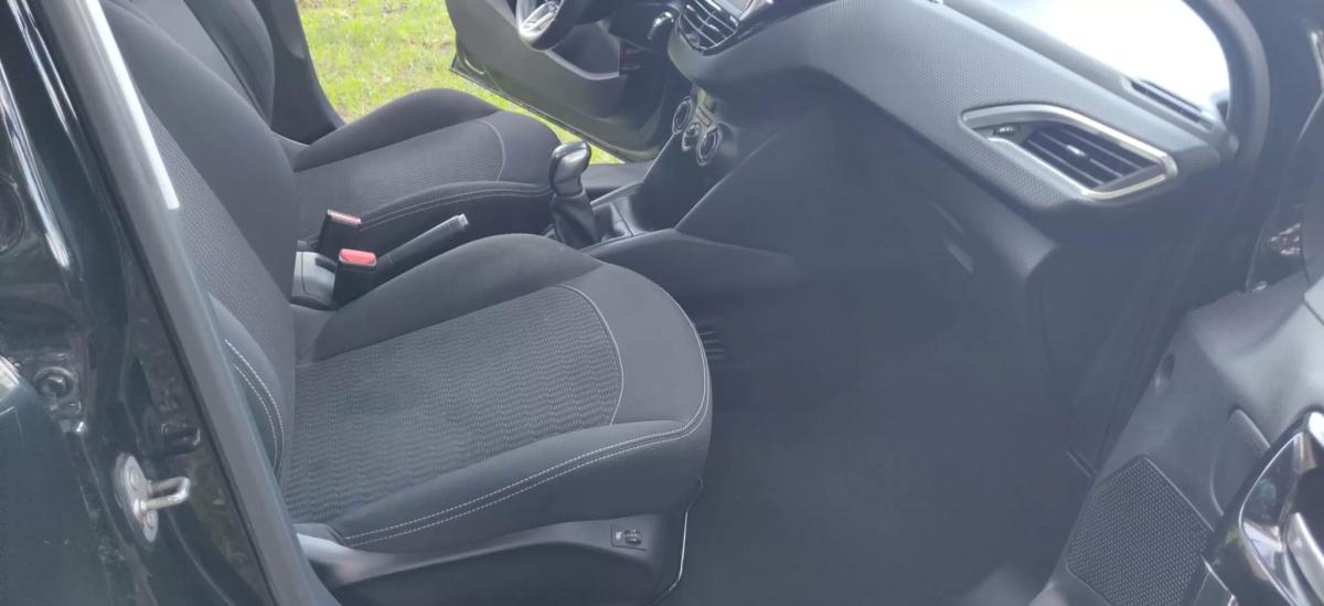 peugeot-208-2017-gasolina-1199cc
