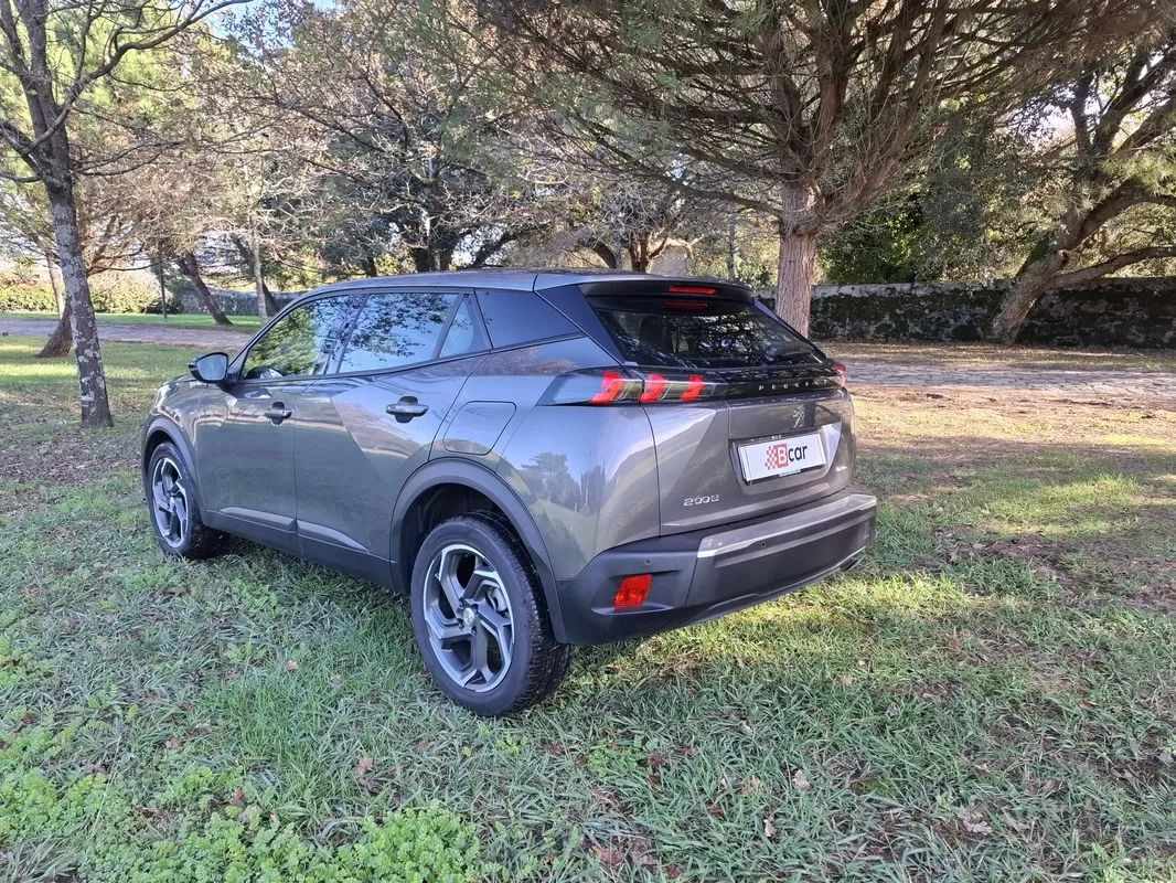 peugeot-2008-2023-gasolina-1199cc