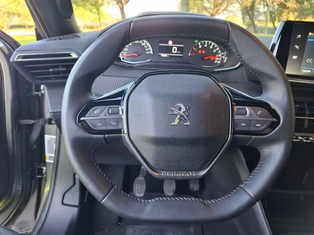 peugeot-2008-2023-gasolina-1199cc