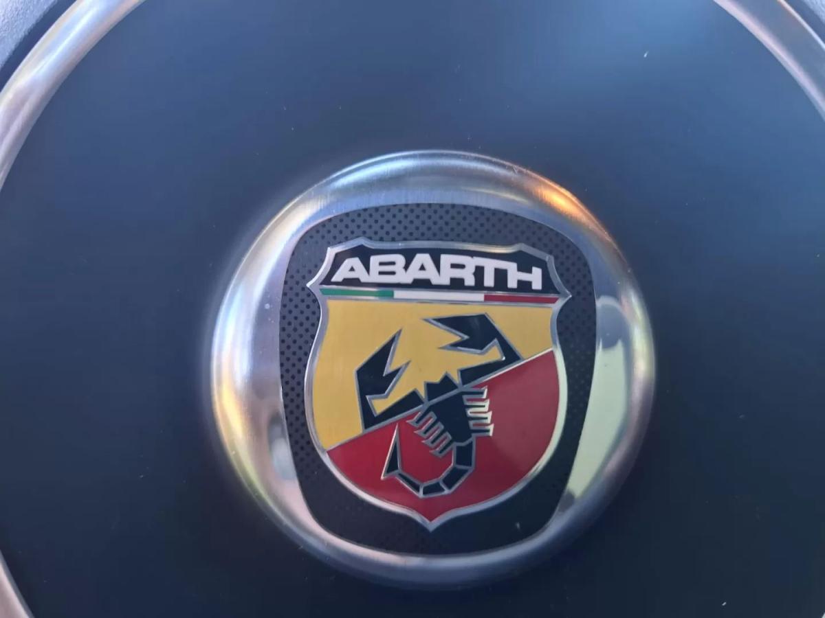 abarth-695-2023-gasolina-1368cc
