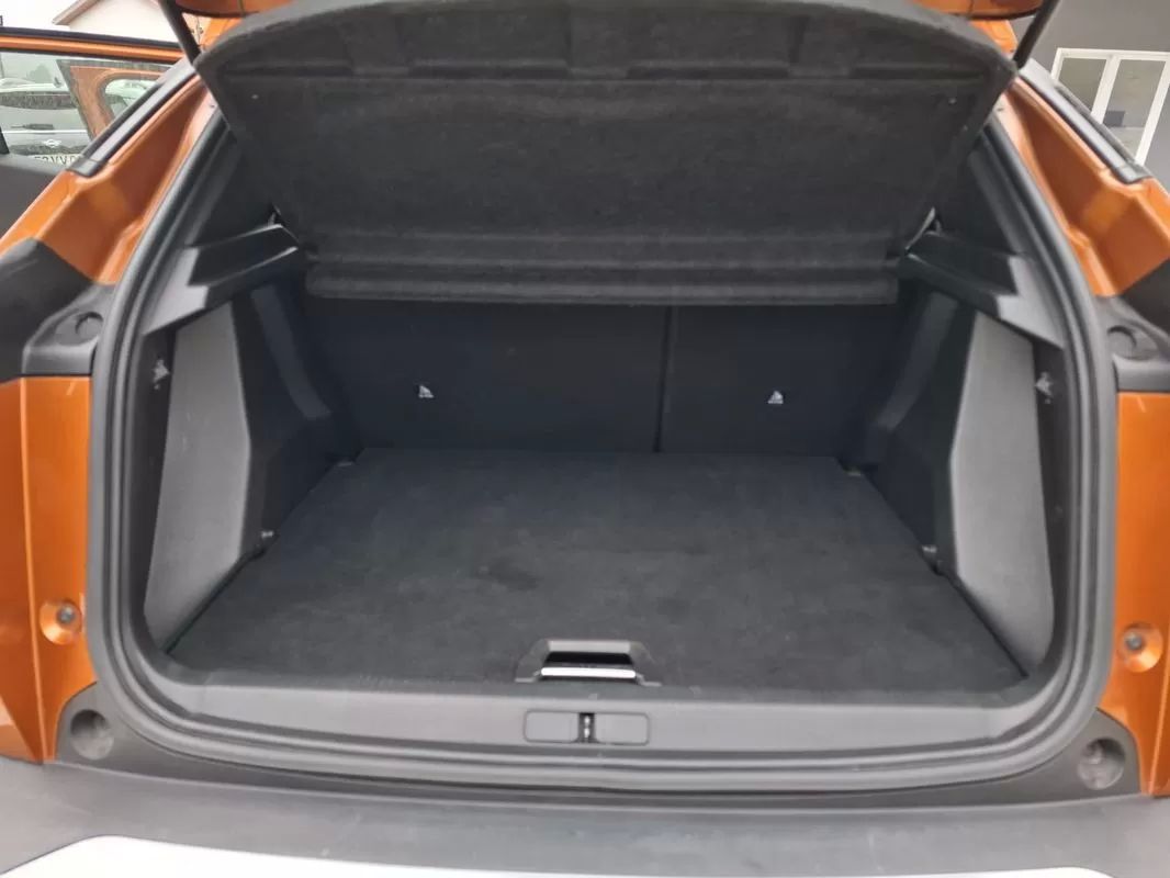peugeot-2008-2021-gasolina-1199cc