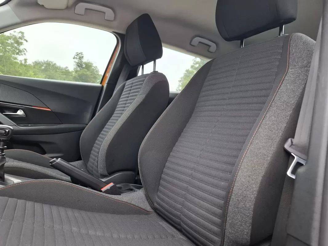 peugeot-2008-2021-gasolina-1199cc