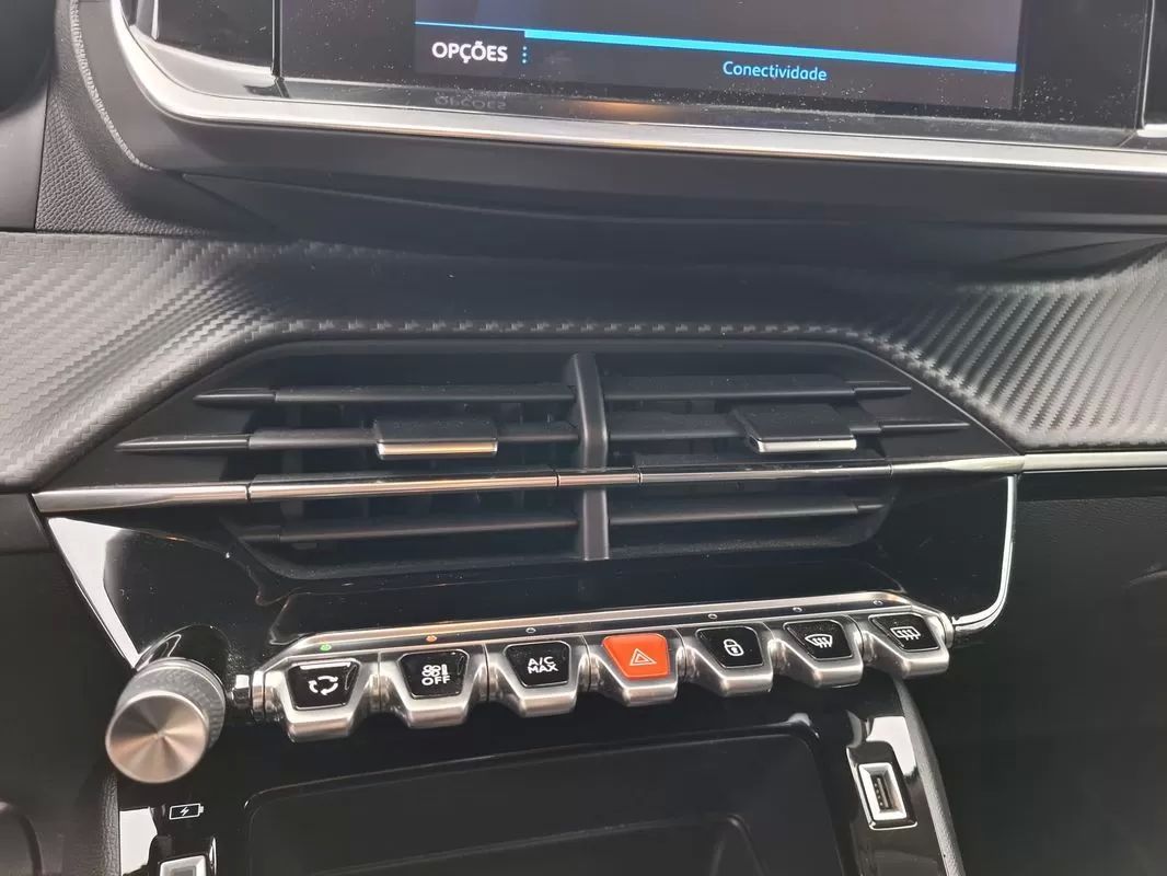 peugeot-2008-2021-gasolina-1199cc