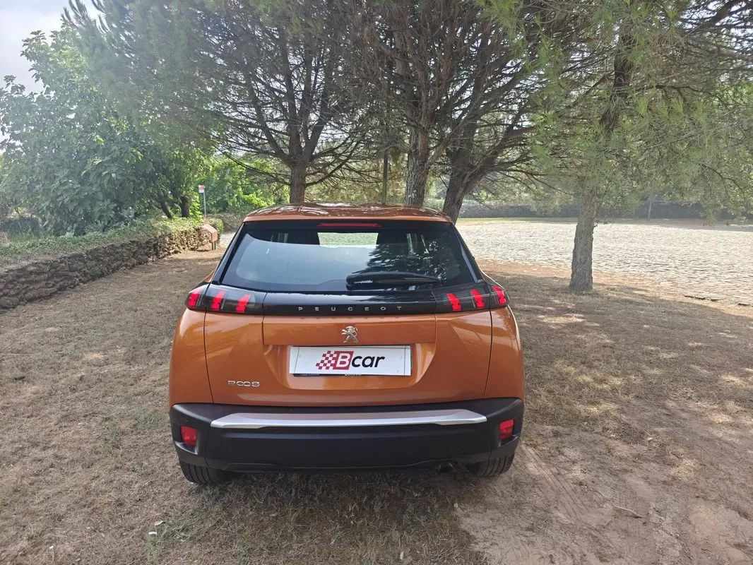 peugeot-2008-2021-gasolina-1199cc