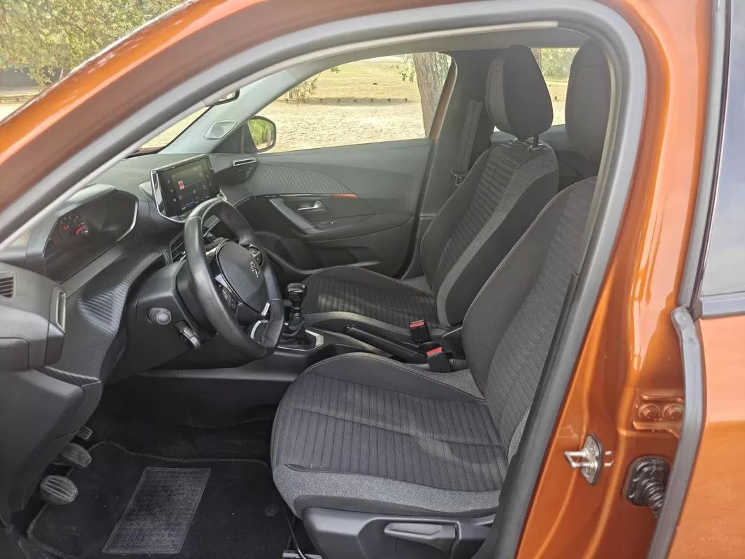 peugeot-2008-2021-gasolina-1199cc