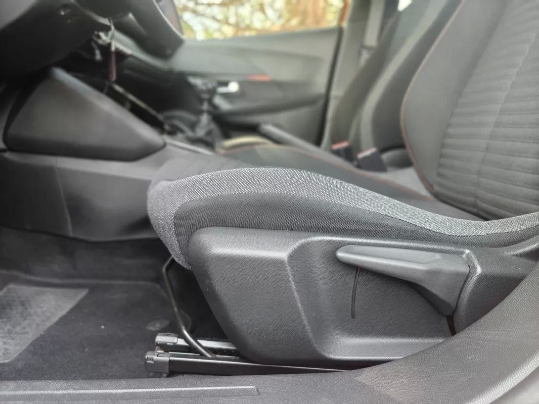 peugeot-2008-2021-gasolina-1199cc
