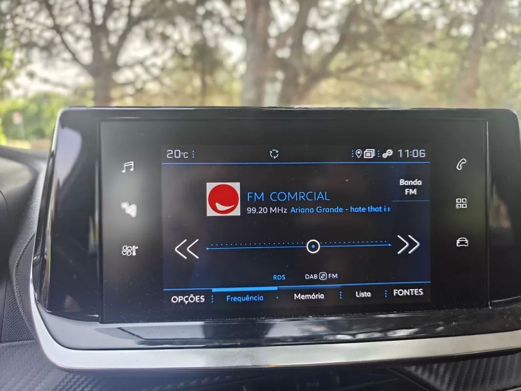 peugeot-2008-2021-gasolina-1199cc