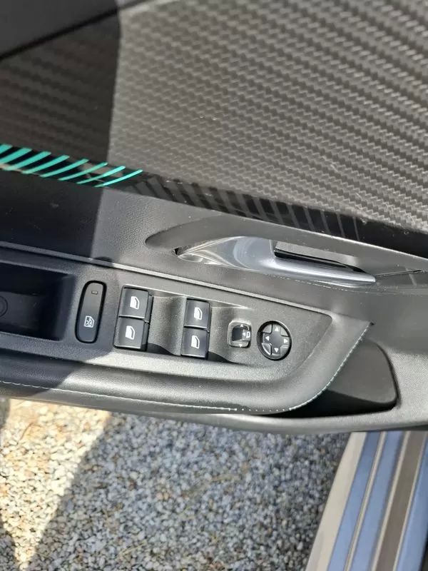 peugeot-e-208-2021-eletrico-0cc