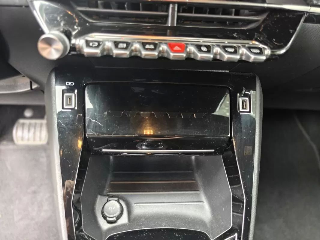 peugeot-e-208-2021-eletrico-0cc