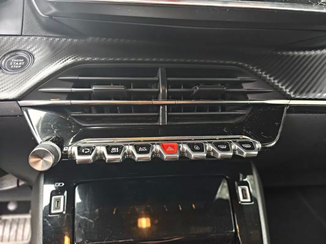 peugeot-e-208-2021-eletrico-0cc