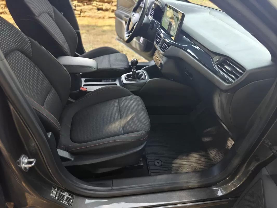 ford-focus-2023-gasolina-998cc