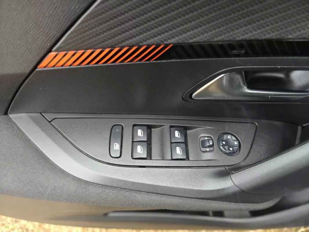 peugeot-2008-2020-gasolina-1199cc
