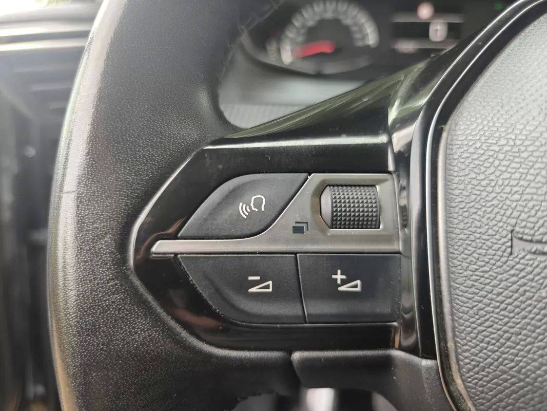 peugeot-2008-2020-gasolina-1199cc