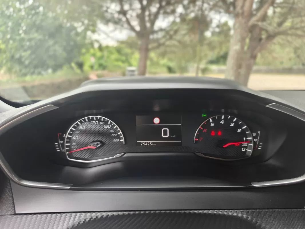 peugeot-2008-2020-gasolina-1199cc