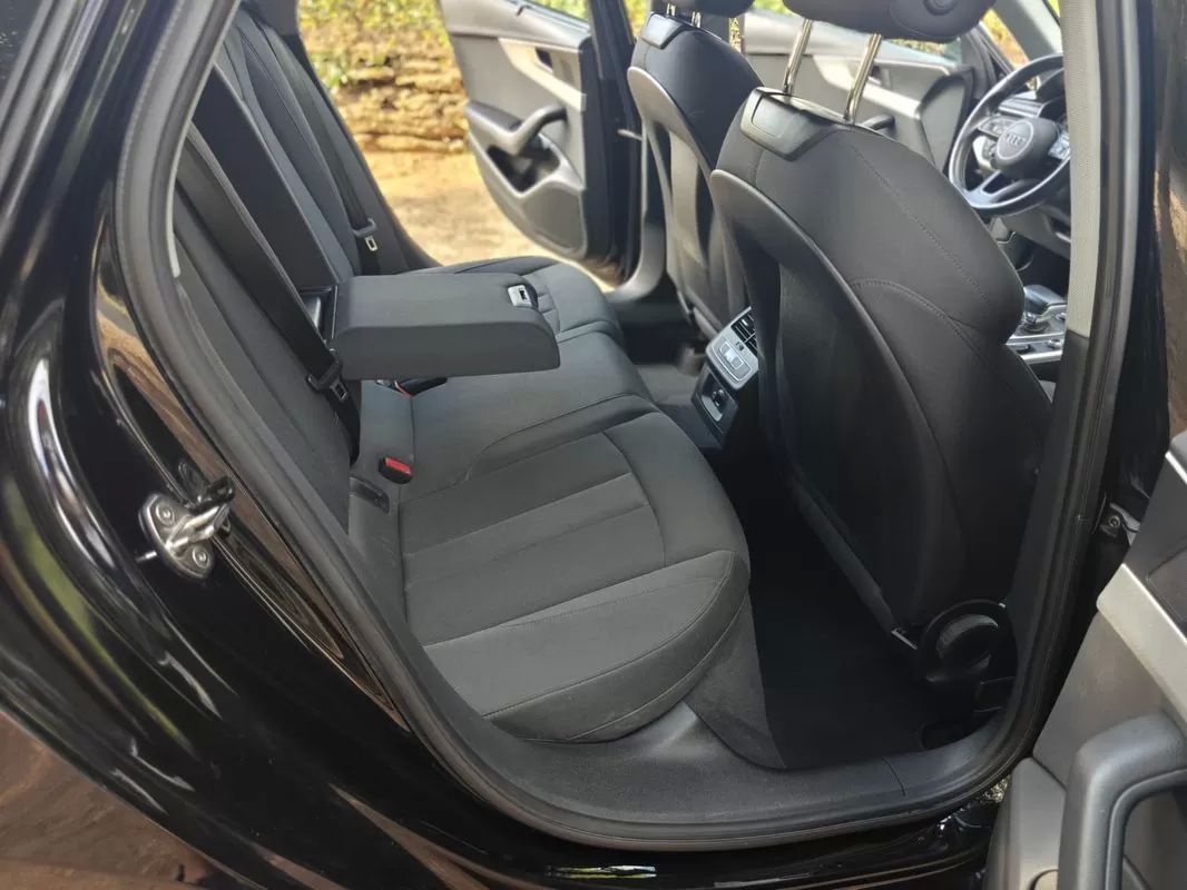 audi-a4-avant-2019-diesel-1968cc