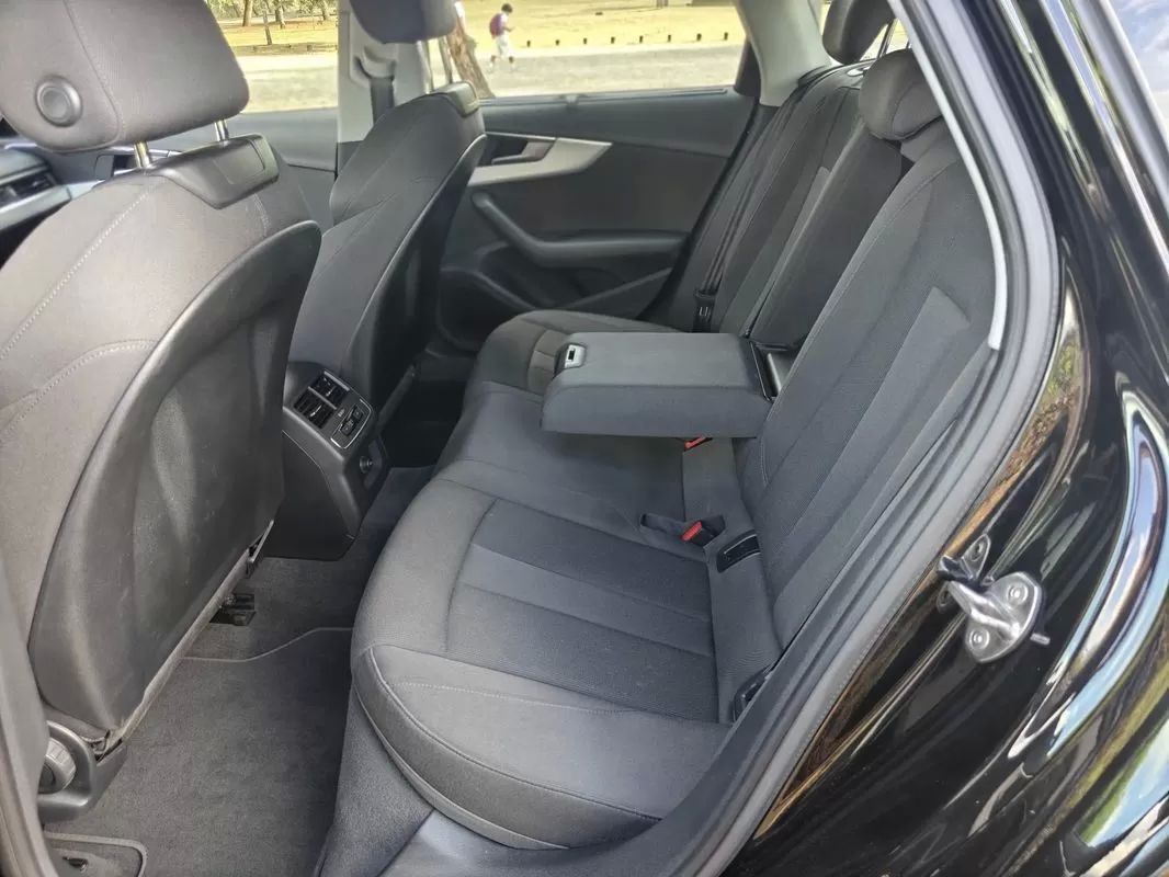 audi-a4-avant-2019-diesel-1968cc
